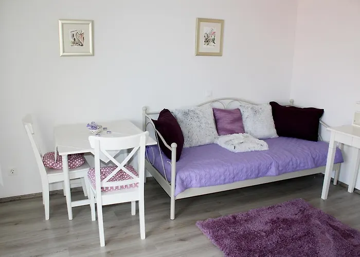 דירה Adriona With Parking *