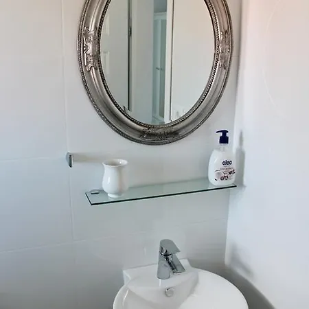 Appartement Adriona With Parking