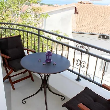 Apartment Adriona With Parking