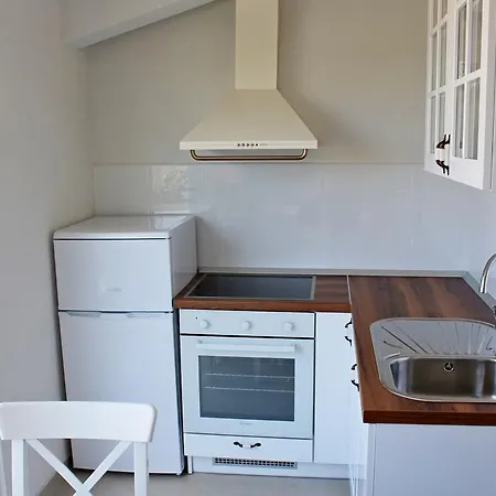 Апартаменти Adriona With Parking