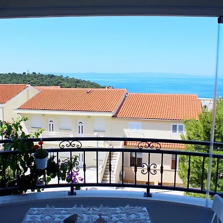 Adriona With Parking Makarska