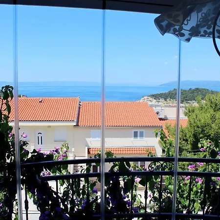 Adriona With Parking Makarska