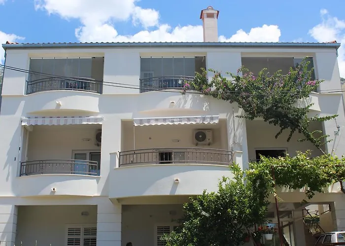 Adriona With Parking