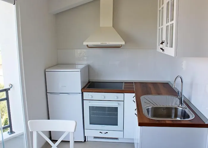 Apartment Adriona With Parking