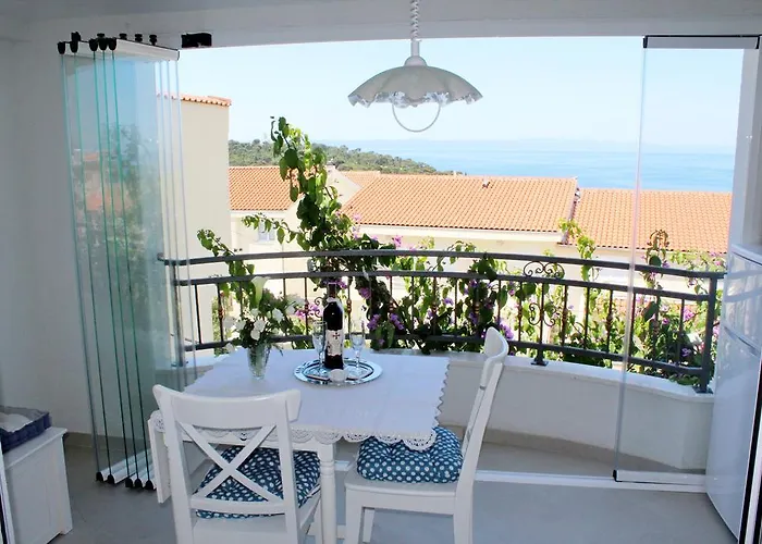 Apartment Adriona With Parking