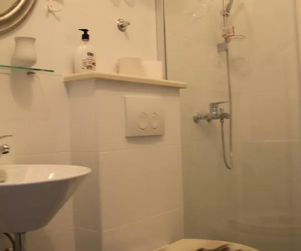 Adriona With Parking *