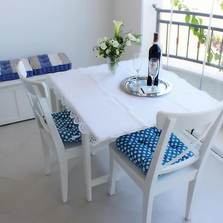 Adriona With Parking Apartment