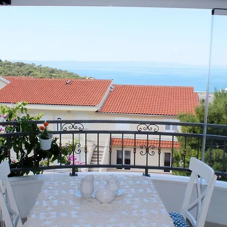 Adriona With Parking Makarska