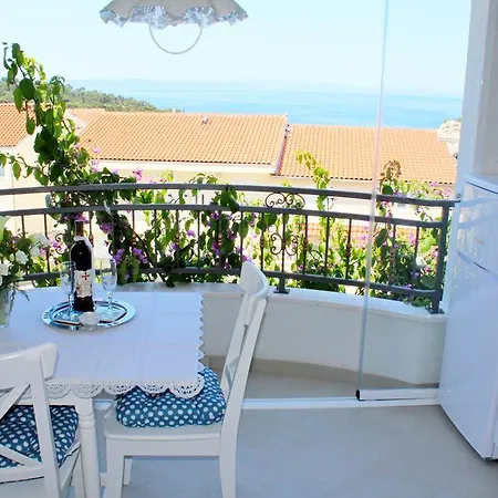 Apartman Adriona With Parking *