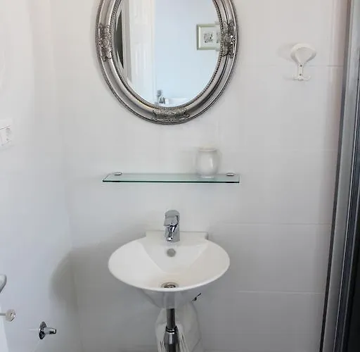 Lägenhet Adriona With Parking