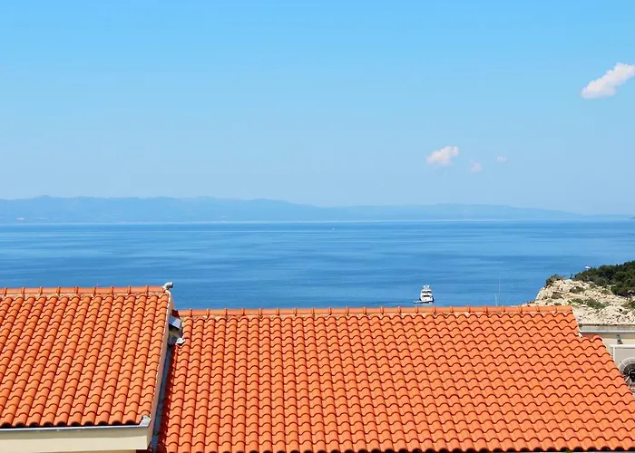 Adriona With Parking Makarska