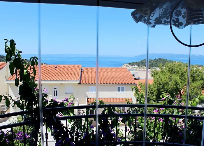 Adriona With Parking Makarska